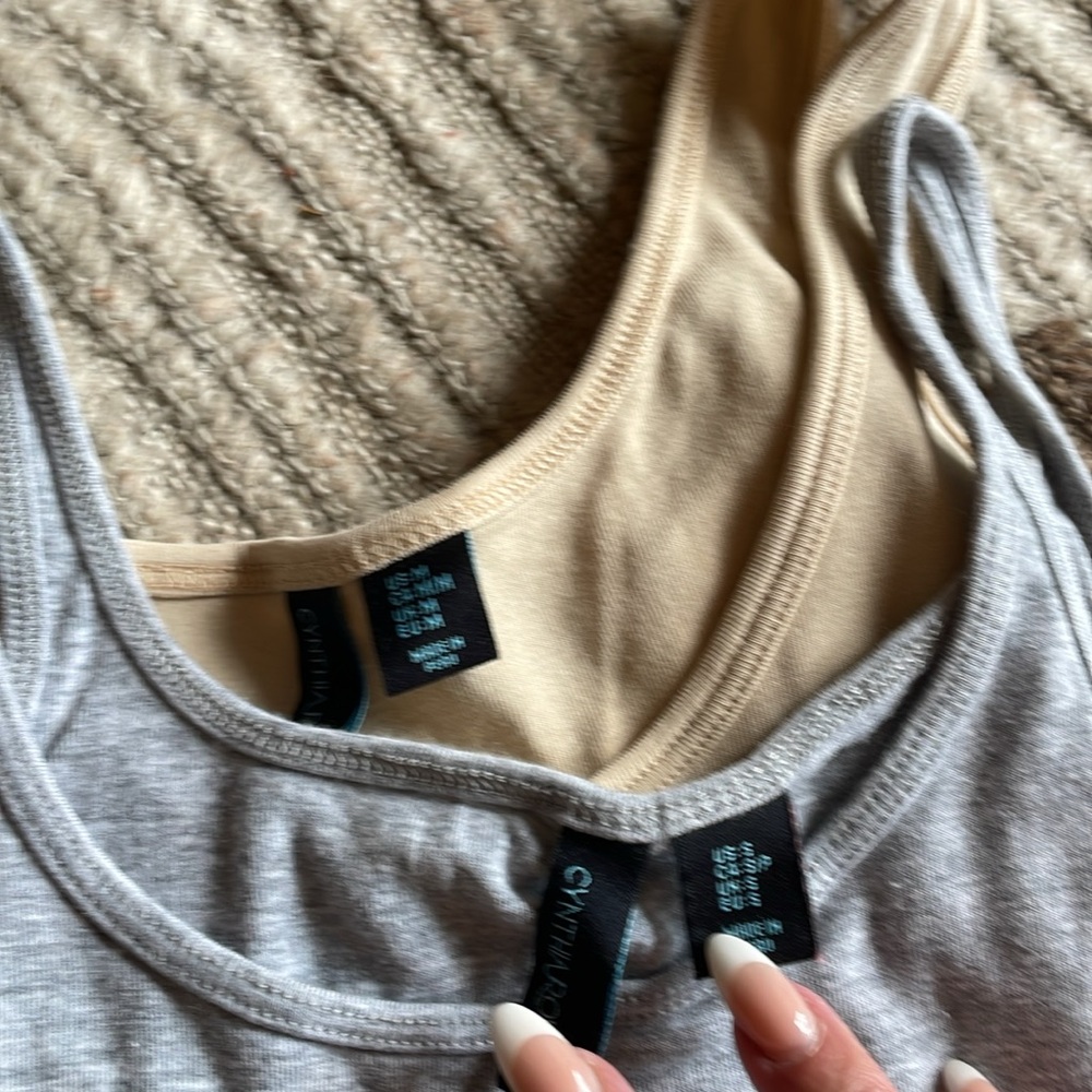 Set of 8 tanks. Cynthia Rowley, Rachel Zoe. Black, grey, white. Cream - Picture 8 of 9